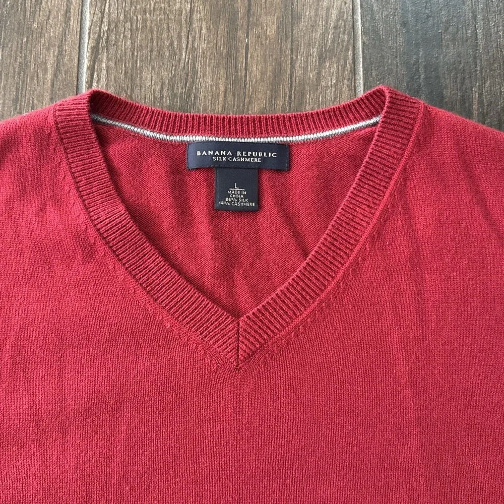 Banana Republic Sweater Men Large Silk Cashmere V-Neck Red Lightweight Knit